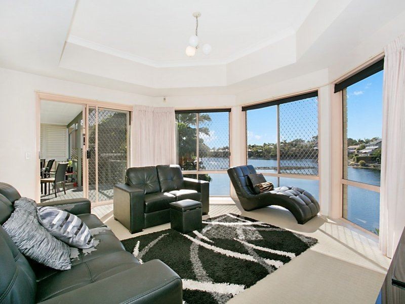 15 Tullamarine Drive, Robina QLD 4226