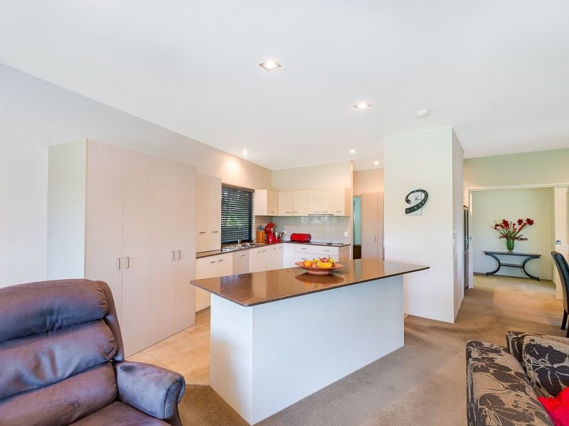 31 Avanti Street, Mermaid Waters QLD 4218