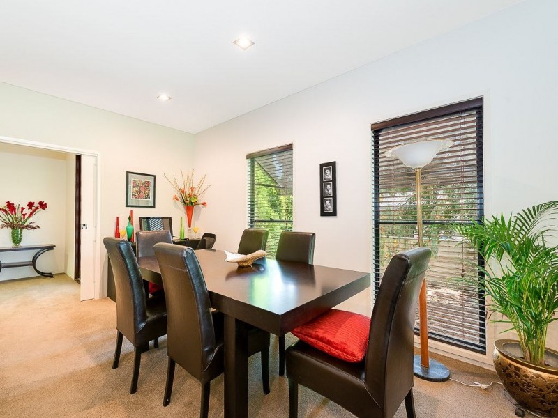 31 Avanti Street, Mermaid Waters QLD 4218