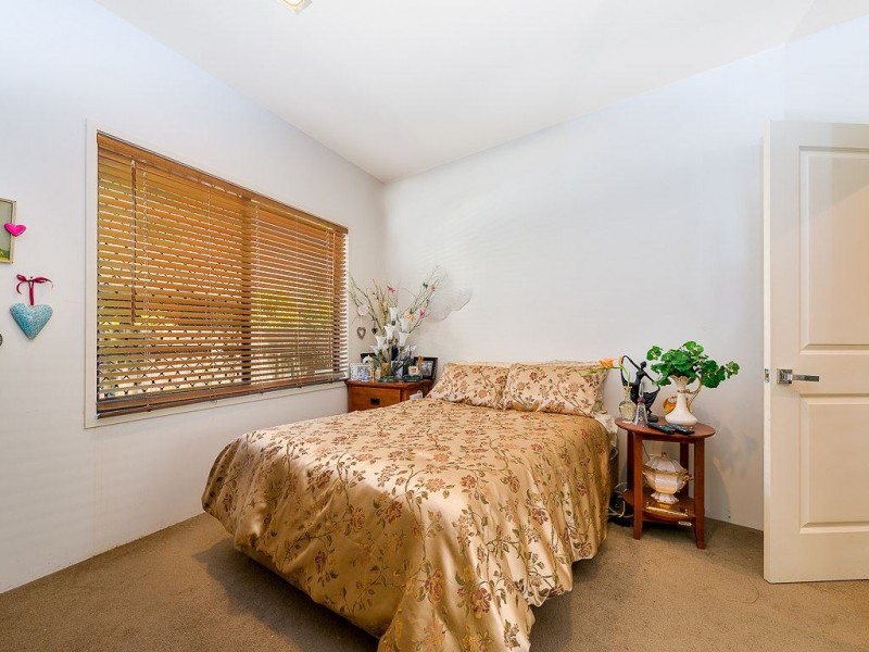 31 Avanti Street, Mermaid Waters QLD 4218