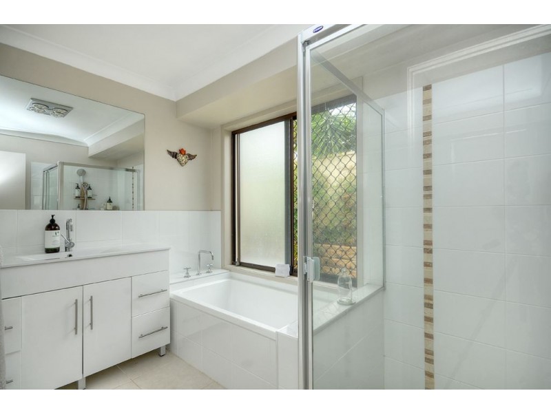 20 Bushtree Court, Burleigh Waters QLD 4220