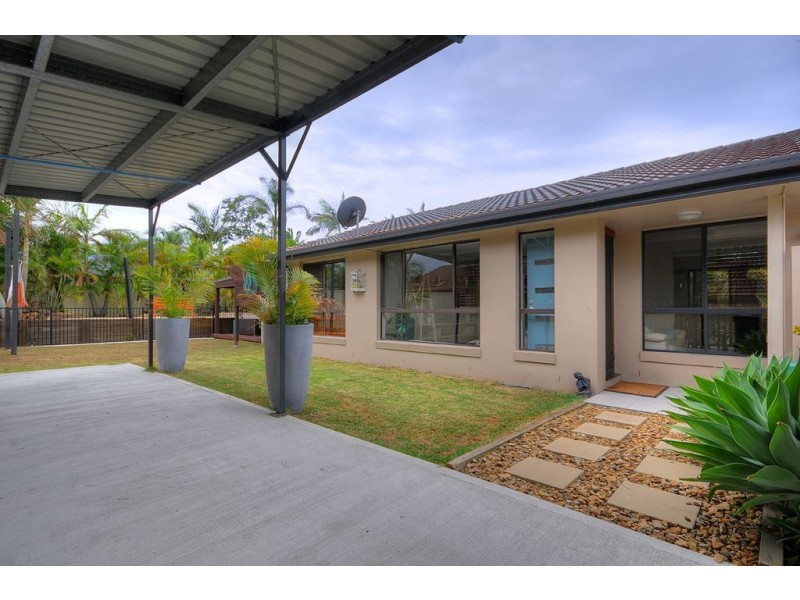 20 Bushtree Court, Burleigh Waters QLD 4220