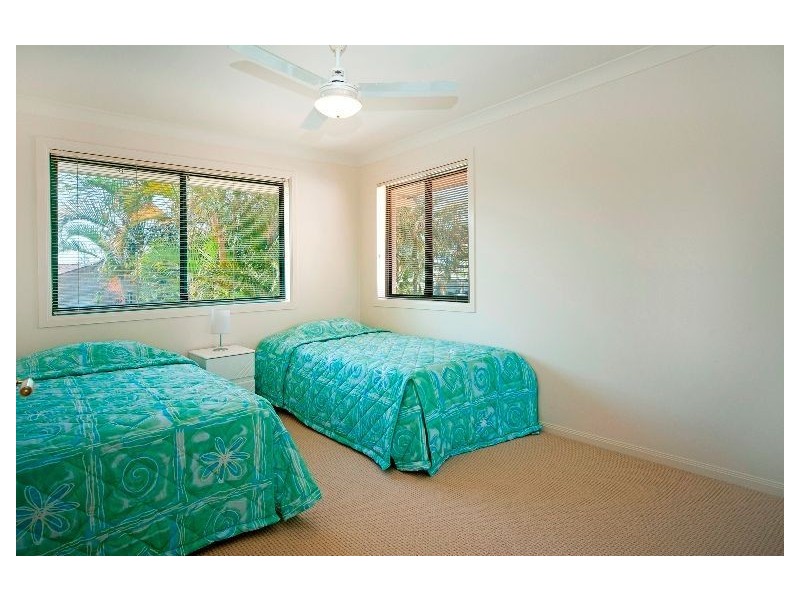 8 Torio Place, Runaway Bay QLD 4216