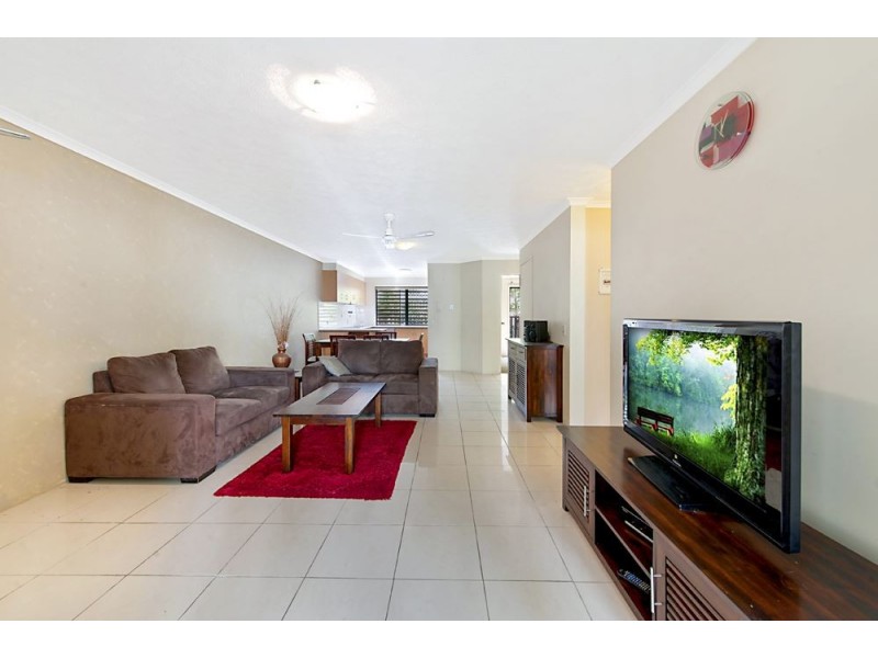 2/13 Johnston Street, Southport QLD 4215