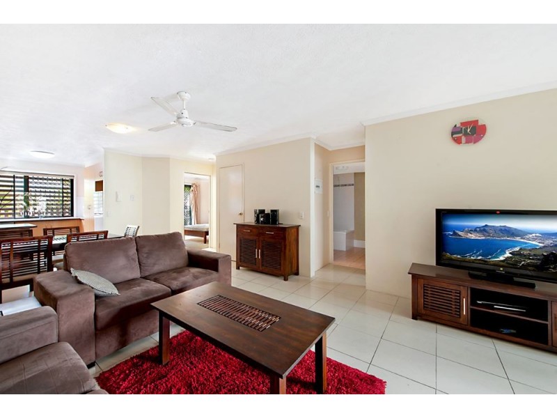 2/13 Johnston Street, Southport QLD 4215
