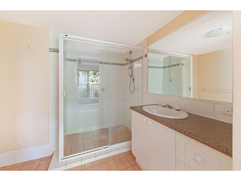 2/13 Johnston Street, Southport QLD 4215
