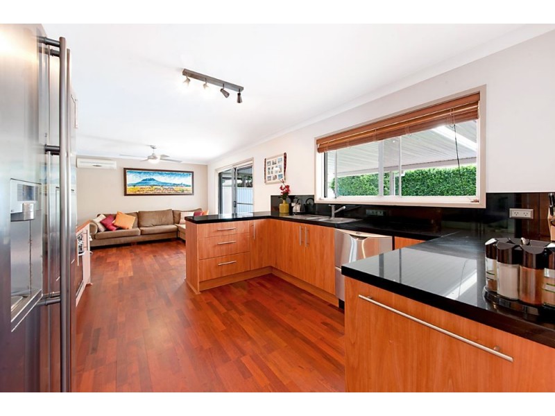 220 Bayview Street, Runaway Bay QLD 4216