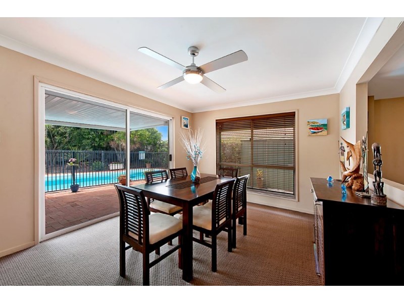 220 Bayview Street, Runaway Bay QLD 4216