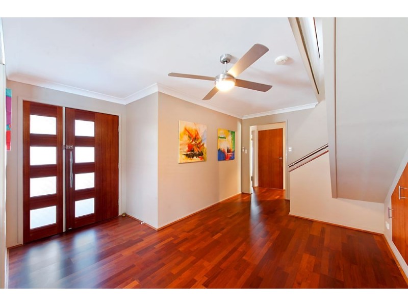 220 Bayview Street, Runaway Bay QLD 4216