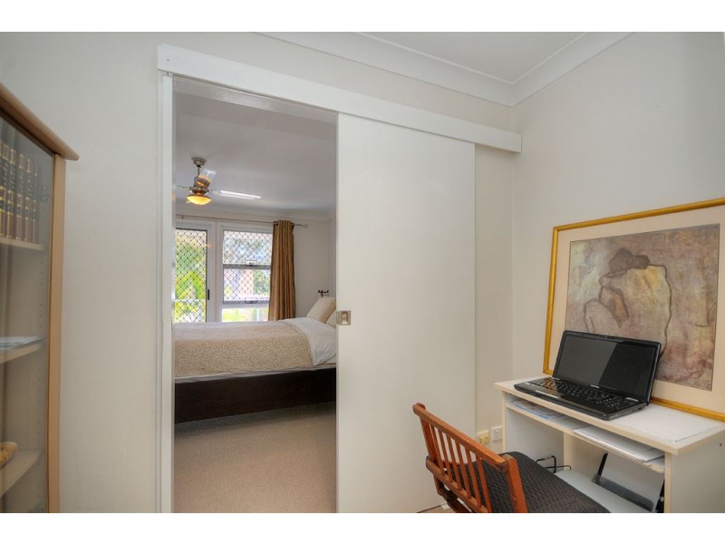 2/170 Muir Street, Labrador QLD 4215