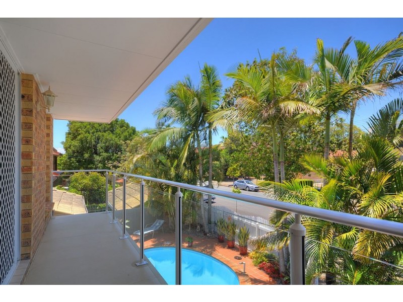 2/170 Muir Street, Labrador QLD 4215