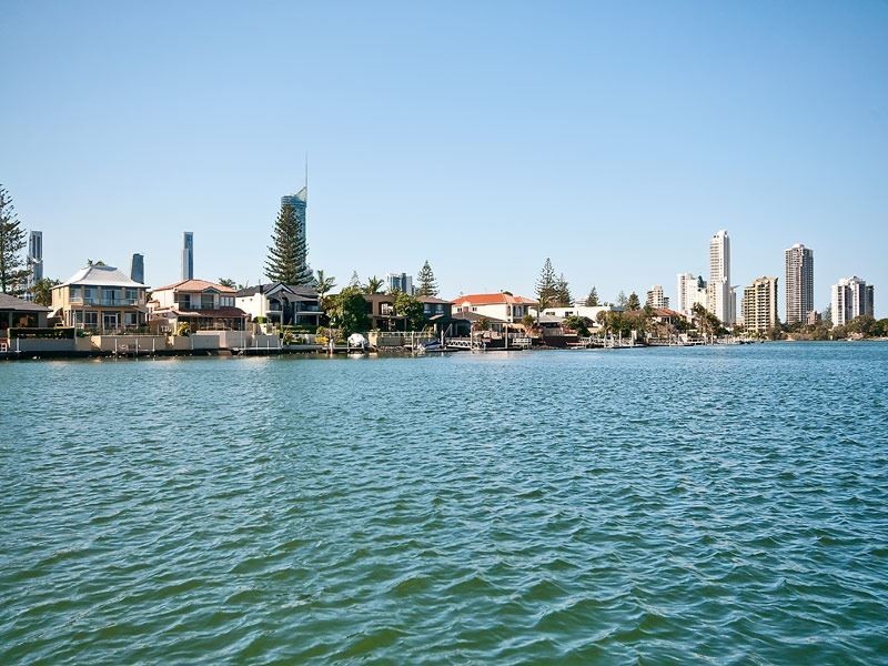 11 Cleland Crescent, Broadbeach Waters QLD 4218