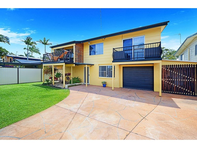 72 Jacaranda Avenue, Hollywell QLD 4216