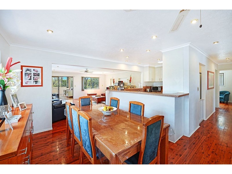 72 Jacaranda Avenue, Hollywell QLD 4216