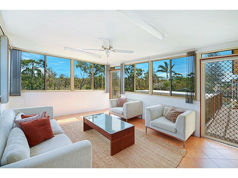 72 Jacaranda Avenue, Hollywell QLD 4216