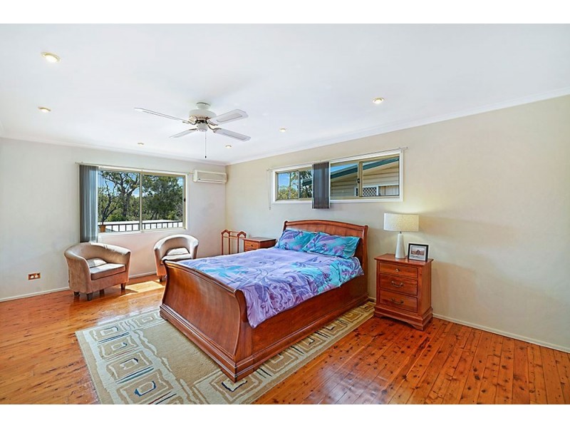 72 Jacaranda Avenue, Hollywell QLD 4216