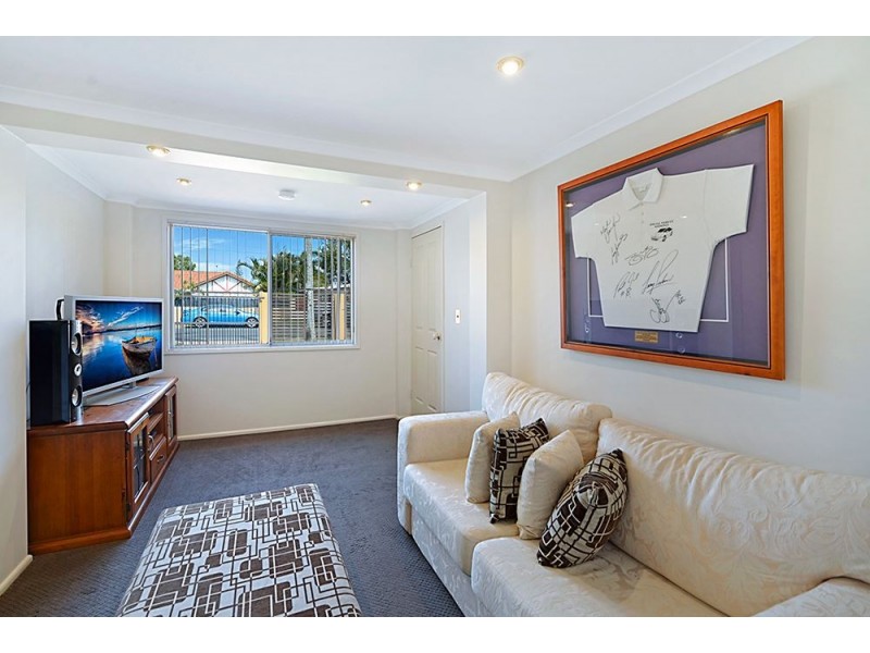 72 Jacaranda Avenue, Hollywell QLD 4216