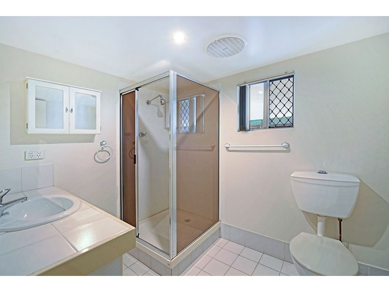 72 Jacaranda Avenue, Hollywell QLD 4216