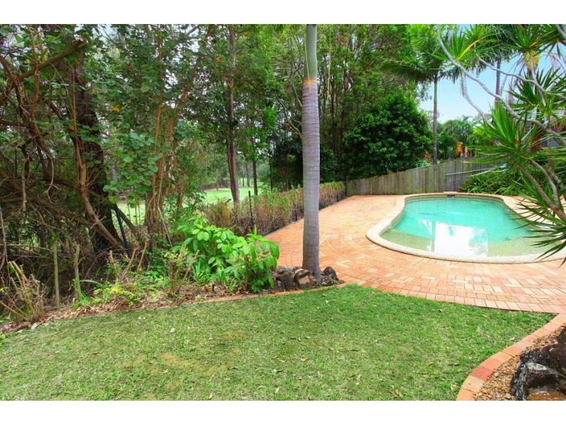 8 Chantilly Place, Robina QLD 4226