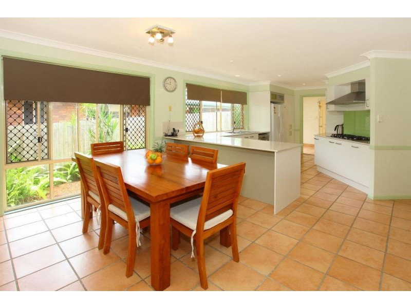 8 Chantilly Place, Robina QLD 4226