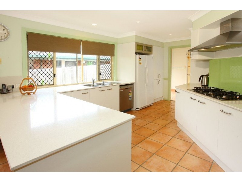 8 Chantilly Place, Robina QLD 4226