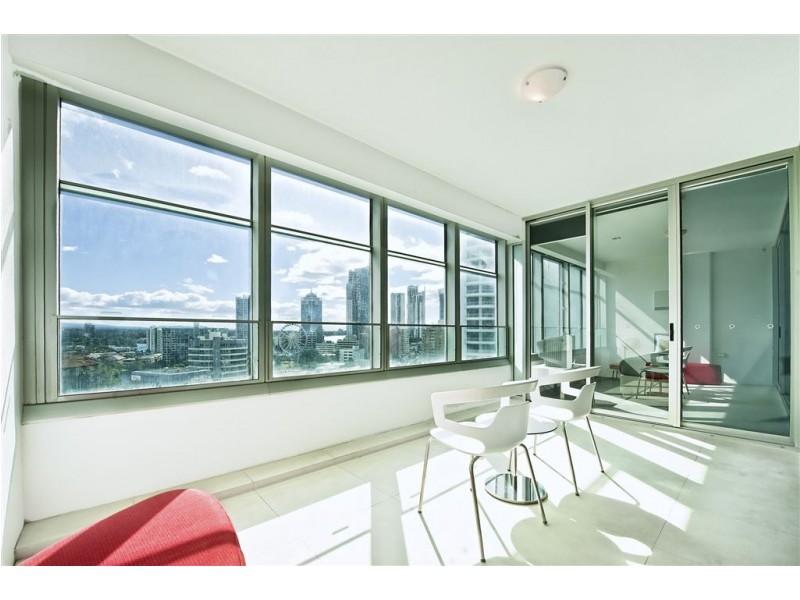 9 Hamilton Ave, Surfers Paradise QLD 4217
