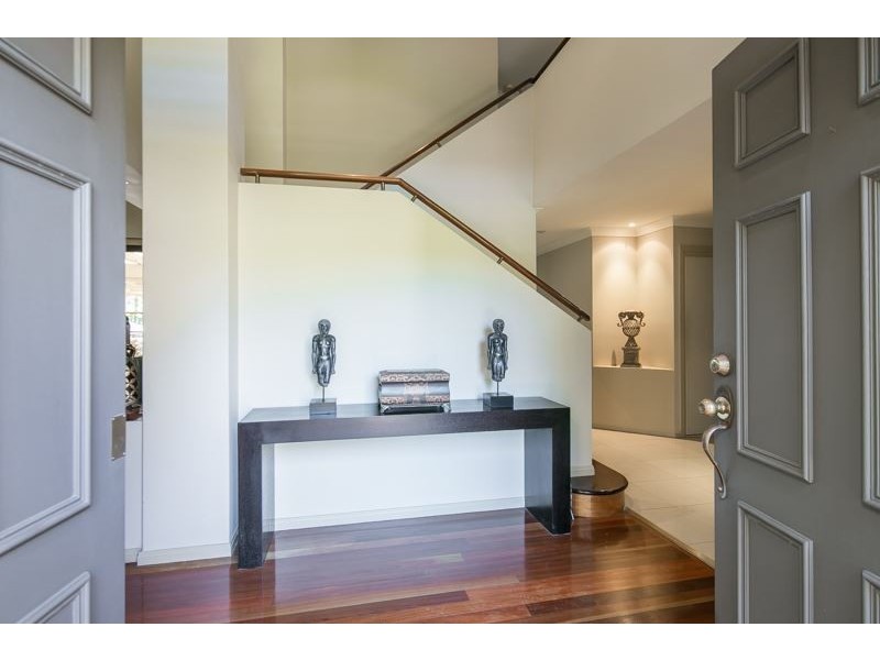 275 Napper Road, Arundel QLD 4214