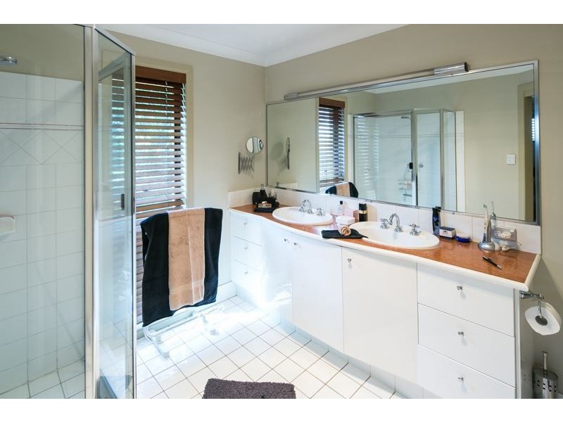 275 Napper Road, Arundel QLD 4214