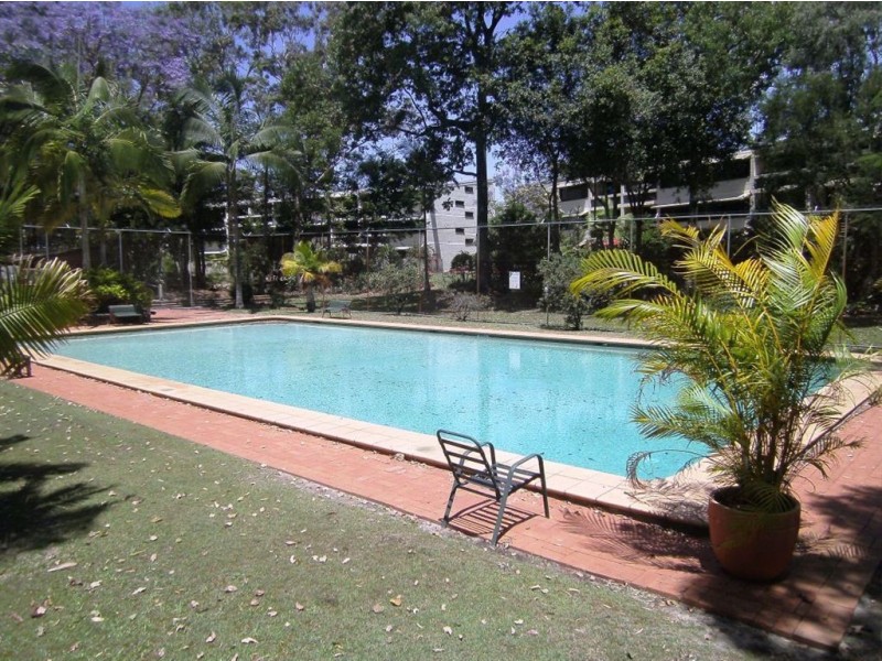 9/30 Holland Court, Broadbeach QLD 4218