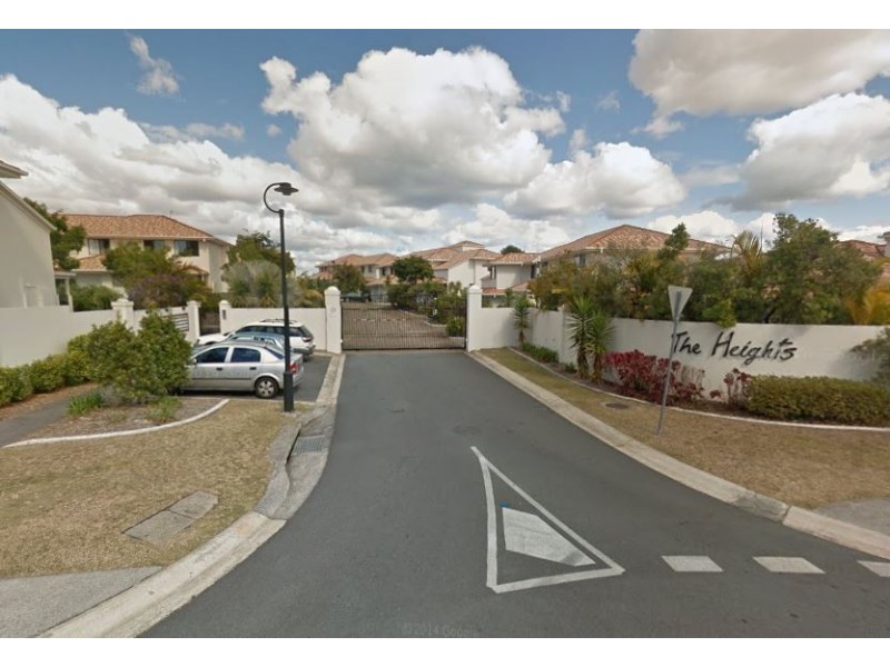 802/2 Gentian Drive, Arundel QLD 4214