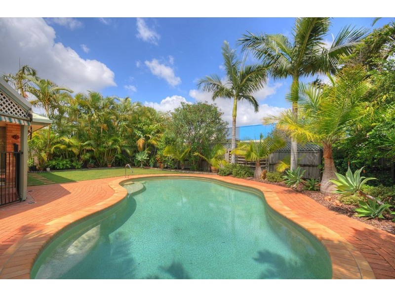 81 Coronet Crescent, Burleigh Waters QLD 4220