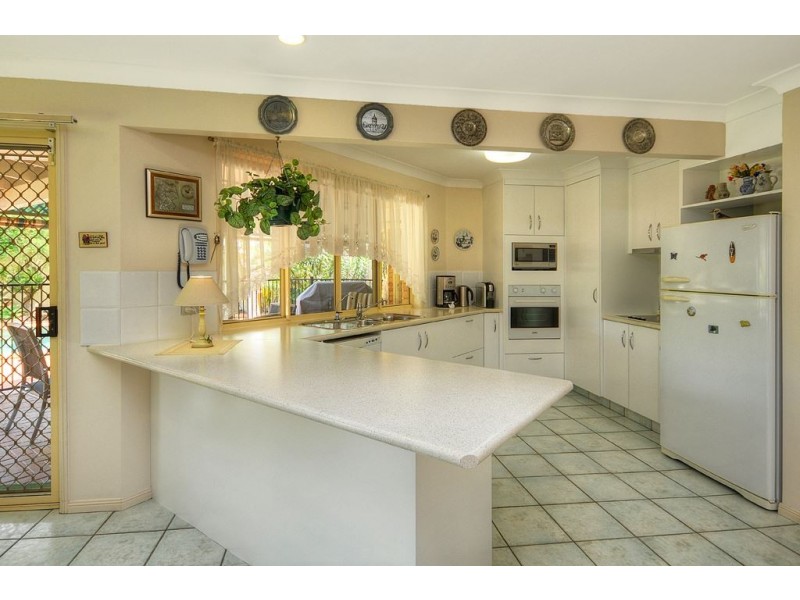 81 Coronet Crescent, Burleigh Waters QLD 4220