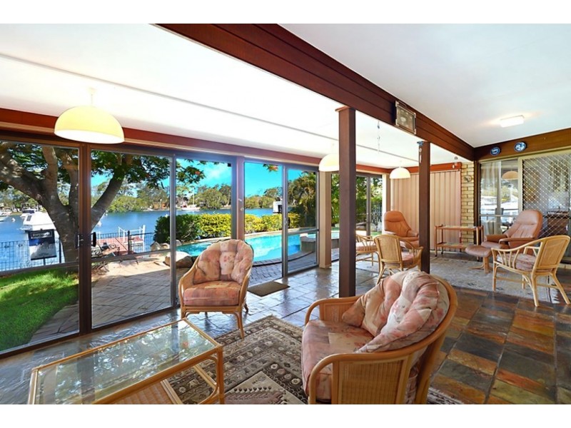 39 Lindsay Parade, Paradise Point QLD 4216