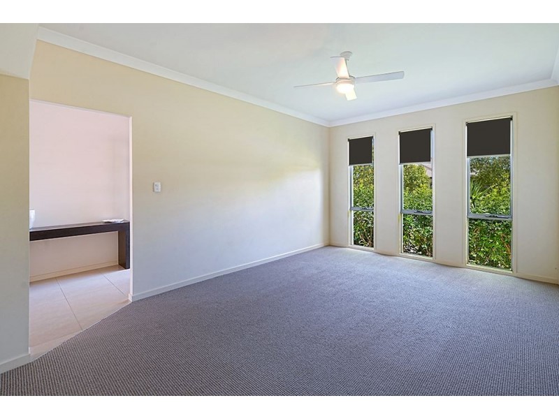 10 Iridium Drive, Hope Island QLD 4212