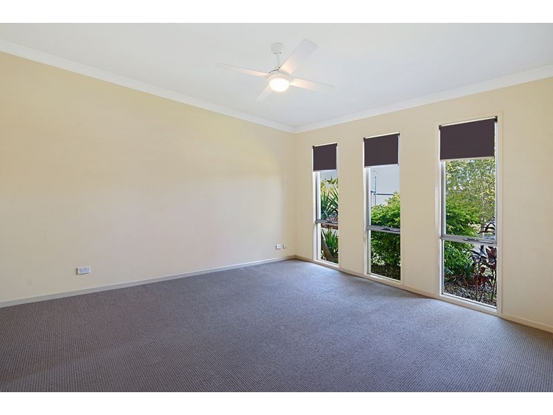 10 Iridium Drive, Hope Island QLD 4212