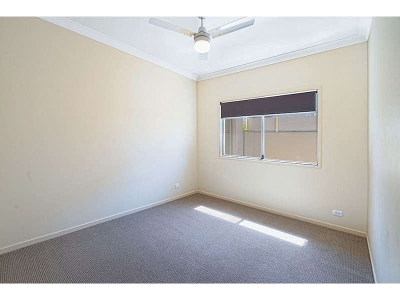 10 Iridium Drive, Hope Island QLD 4212