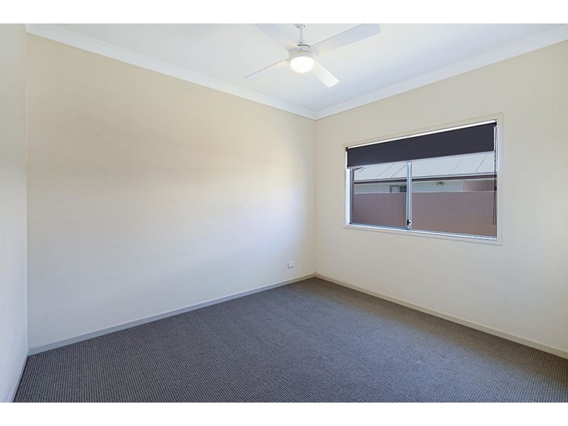 10 Iridium Drive, Hope Island QLD 4212