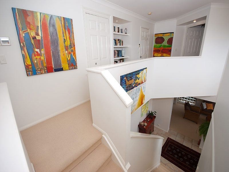 14 Cleland Crescent, Broadbeach Waters QLD 4218