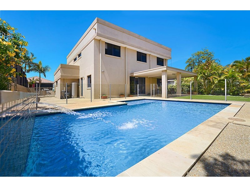 4 Majorca Crescent, Varsity Lakes QLD 4227