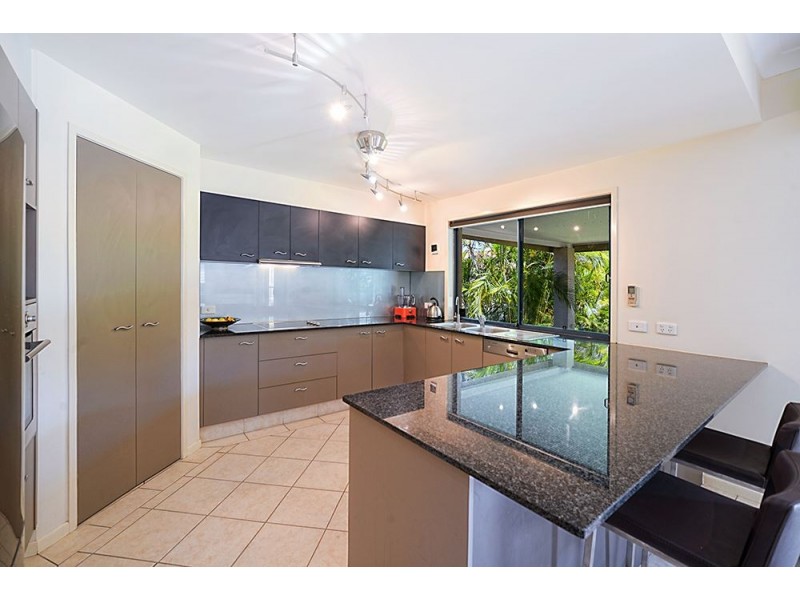 4 Majorca Crescent, Varsity Lakes QLD 4227