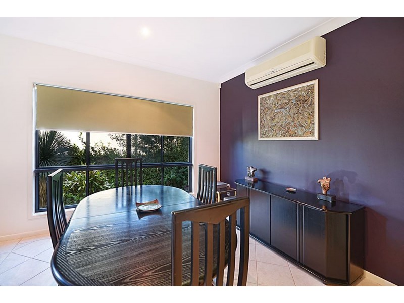 4 Majorca Crescent, Varsity Lakes QLD 4227