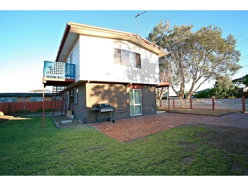 167 Nobby Parade, Miami QLD 4220