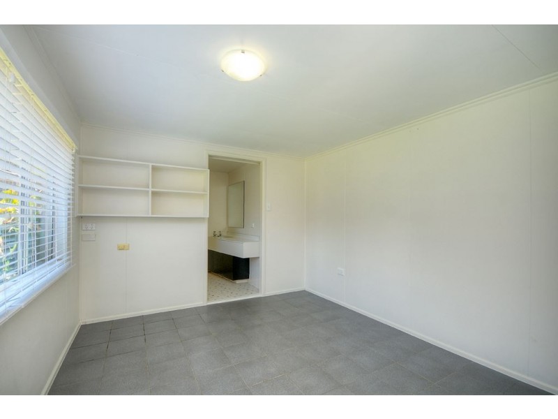 207-209 Monaco Street, Broadbeach Waters QLD 4218