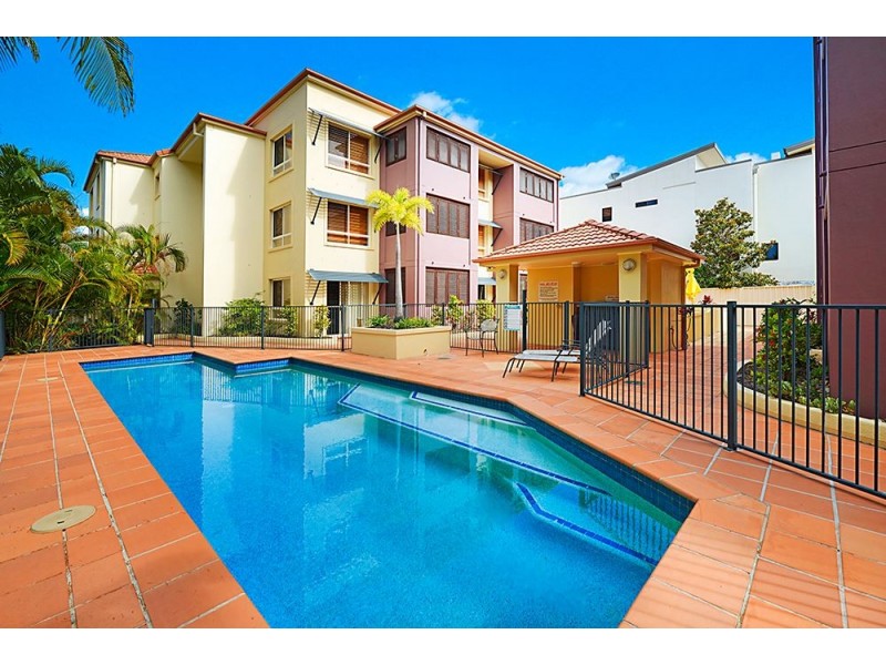 7/89 Bayview Street, Runaway Bay QLD 4216