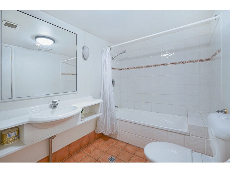 132-138 Ferny Avenue, Surfers Paradise QLD 4217