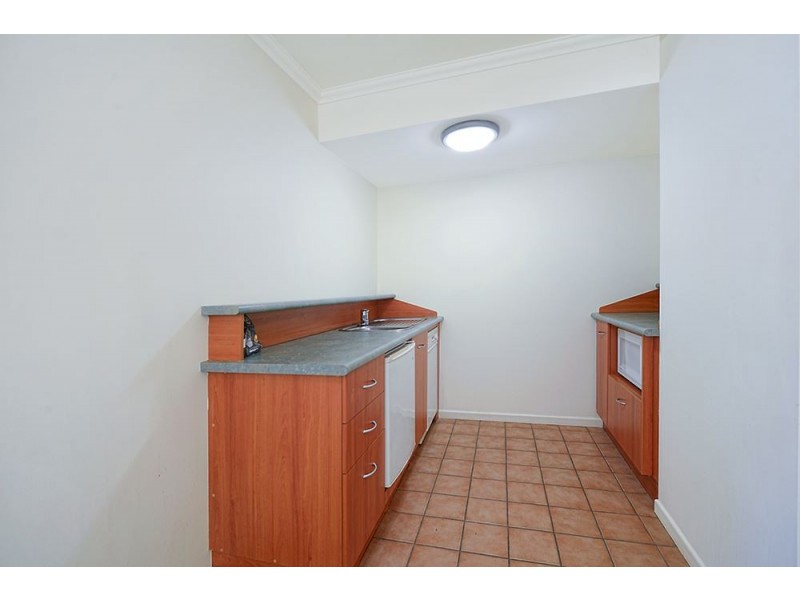 132-138 Ferny Avenue, Surfers Paradise QLD 4217