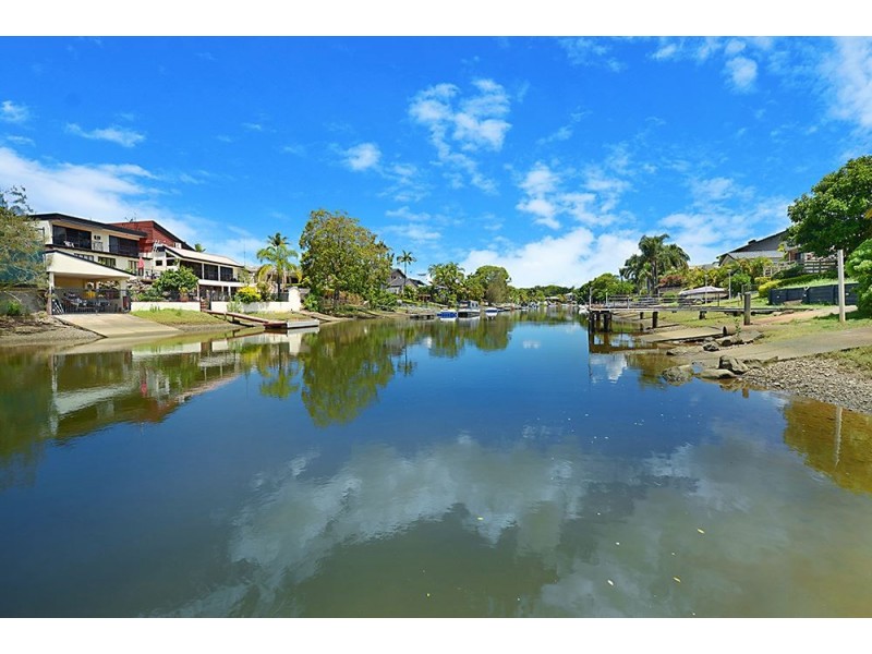 27 Gregory Drive, Carrara QLD 4211