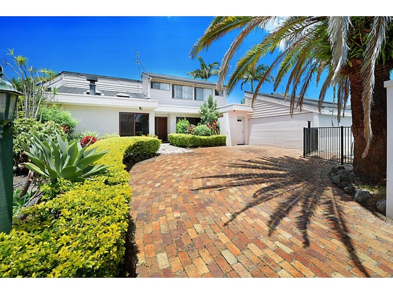 27 Gregory Drive, Carrara QLD 4211