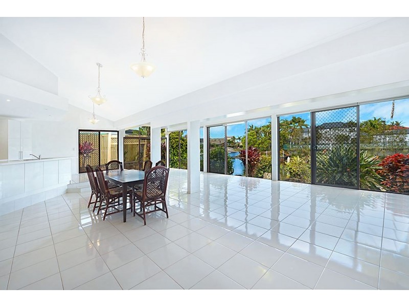 27 Gregory Drive, Carrara QLD 4211