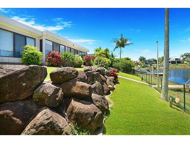 27 Gregory Drive, Carrara QLD 4211